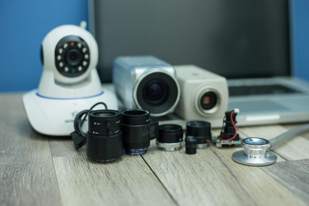 security camera, surveillance, installing cctv